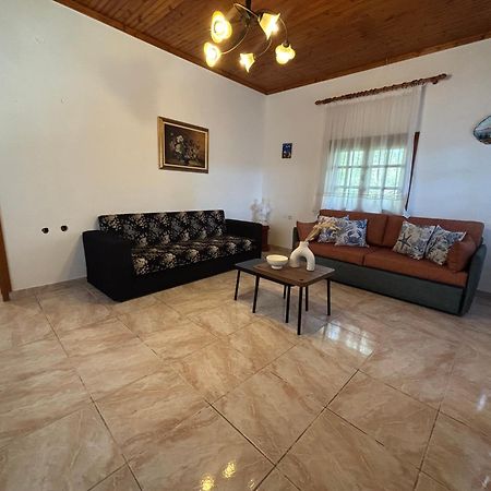 Beachfront Cottage Nea Triglia Buitenkant foto