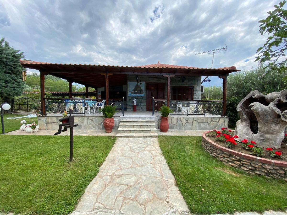 Beachfront Cottage Nea Triglia Buitenkant foto